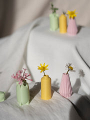 Pastellfarbene Vasen sehr klein